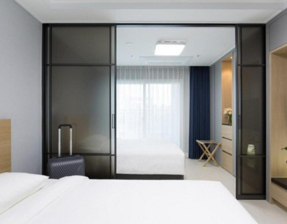 Yeosu Hotel First City Exterior foto