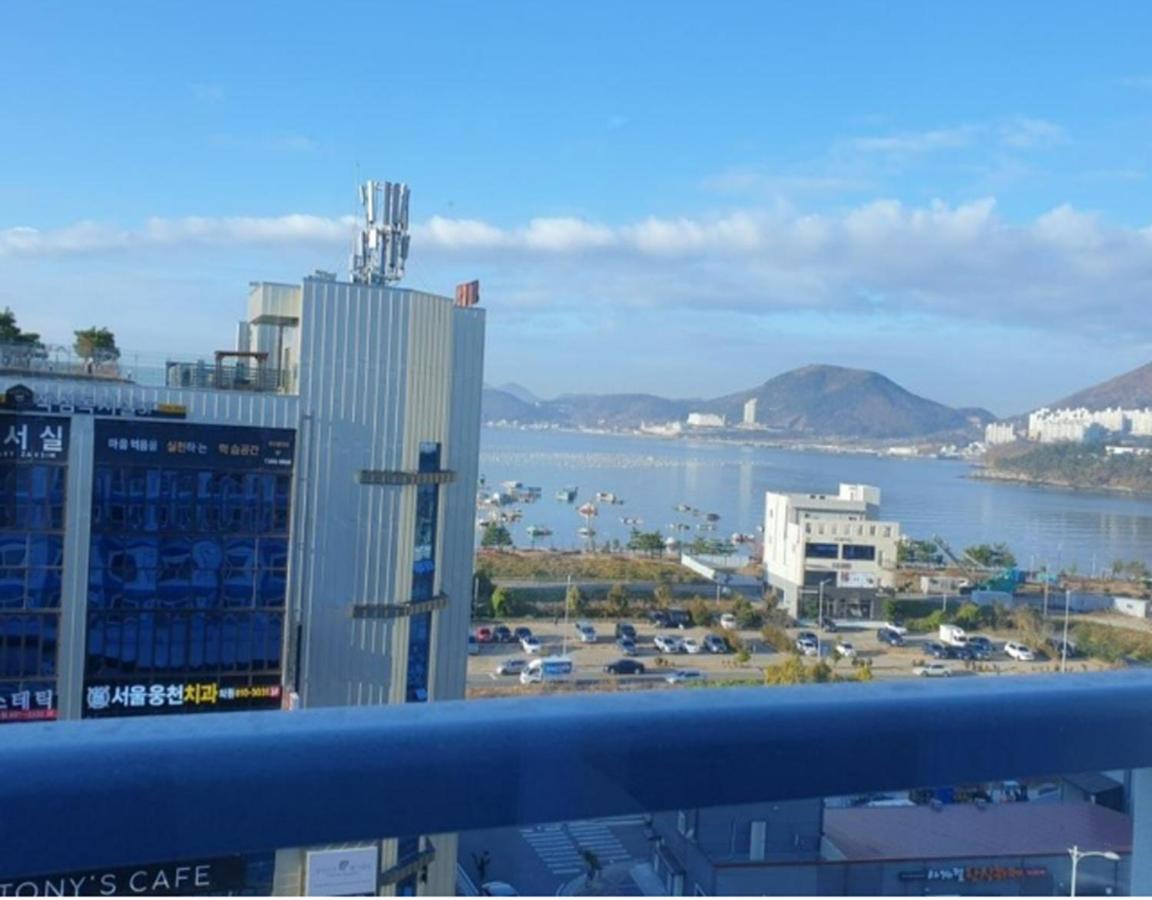 Yeosu Hotel First City Exterior foto